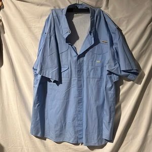 Columbia men’s blue XXL shirt in excellent used condition
